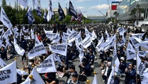 三星爆发5万人大罢工危机 记忆体与SSD供应恐更贵