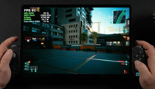 Arc B390 内显效能惊喜 OneXPlayer Super V 跑上 110 FPS