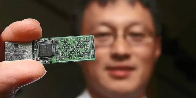 AI 需求推高记忆体缺货 群联曝 NAND Flash 10年难解消息 第2张 AI 需求推高记忆体缺货 群联曝 NAND Flash 10年难解消息 第2张
