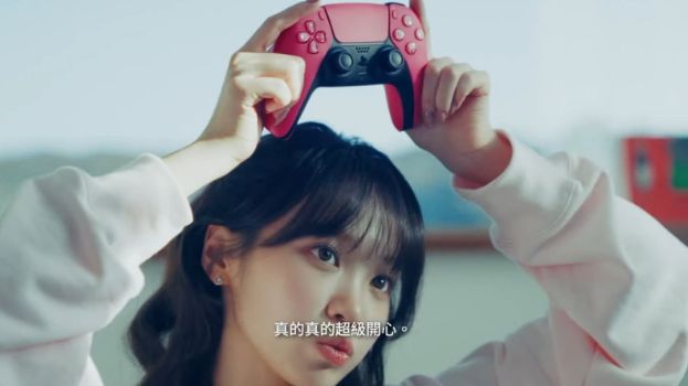 LE SSERAFIM 金采源出镜 PlayStation 宣传短片 四集系列陆续公开 - PS5小白盒 LE SSERAFIM 金采源出镜 PlayStation 宣传短片 四集系列陆续公开 - PS5小白盒