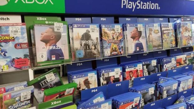 Sony 停止实体游戏掀反弹 逾 85% 玩家反对取消光碟版 - PS5小白盒 Sony 停止实体游戏掀反弹 逾 85% 玩家反对取消光碟版 - PS5小白盒