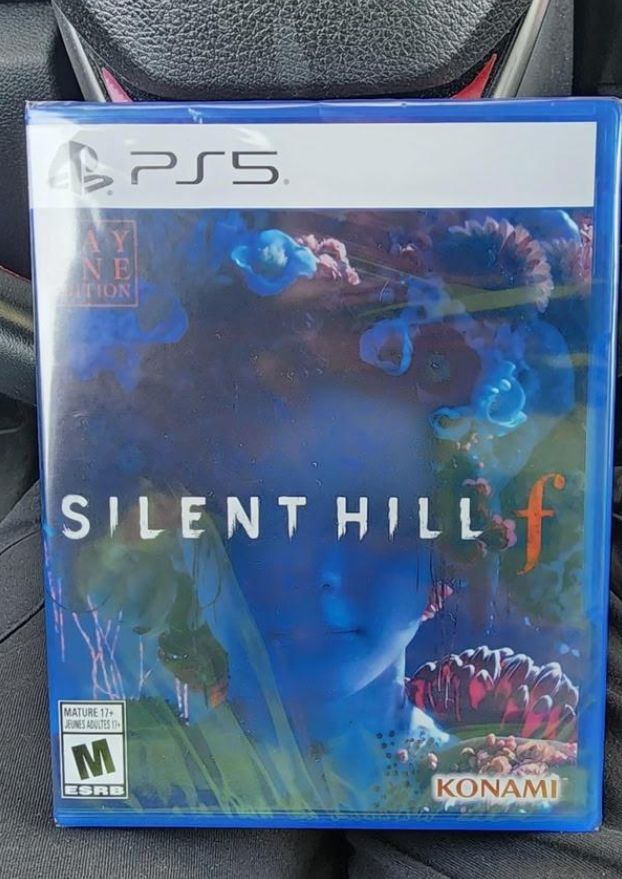 《Silent Hill f》实体版流出 网民提醒小心剧透 - PS5小白盒 《Silent Hill f》实体版流出 网民提醒小心剧透 - PS5小白盒